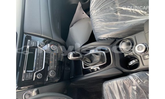 Buy Import Nissan Evalia Other Truck in Import - Dubai in Attapeu Province Buy Import Nissan Evalia Other Truck in Import - Dubai in Attapeu Province
