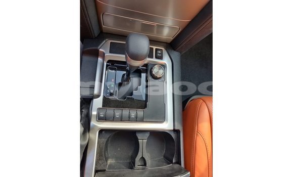 Buy Import Toyota Land Cruiser White Car in Import - Dubai in Attapeu Province Buy Import Toyota Land Cruiser White Car in Import - Dubai in Attapeu Province