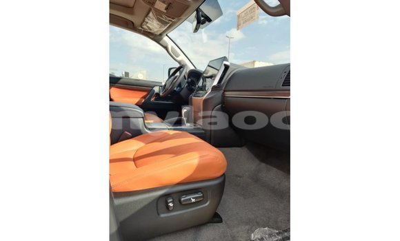 Buy Import Toyota Land Cruiser White Car in Import - Dubai in Attapeu Province Buy Import Toyota Land Cruiser White Car in Import - Dubai in Attapeu Province