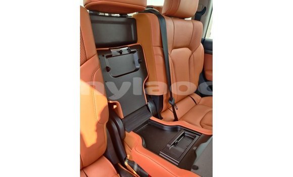 Buy Import Toyota Land Cruiser White Car in Import - Dubai in Attapeu Province Buy Import Toyota Land Cruiser White Car in Import - Dubai in Attapeu Province