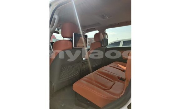 Buy Import Toyota Land Cruiser White Car in Import - Dubai in Attapeu Province Buy Import Toyota Land Cruiser White Car in Import - Dubai in Attapeu Province
