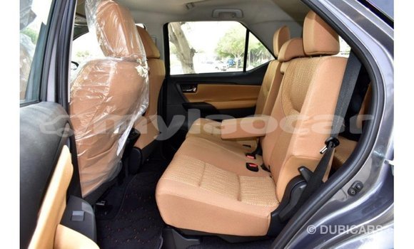 Buy Import Toyota Fortuner Other Car in Import - Dubai in Attapeu Province Buy Import Toyota Fortuner Other Car in Import - Dubai in Attapeu Province