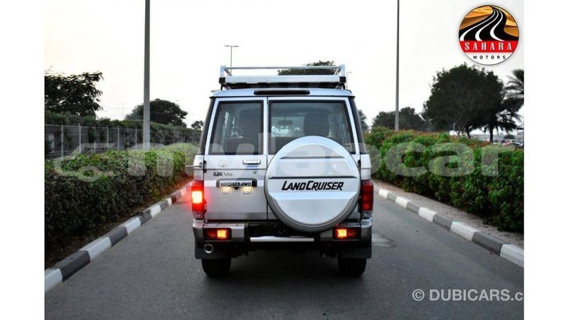 Big with watermark toyota land cruiser attapeu province import dubai 2015