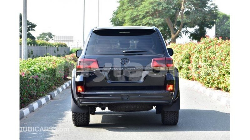 Big with watermark toyota land cruiser attapeu province import dubai 2017