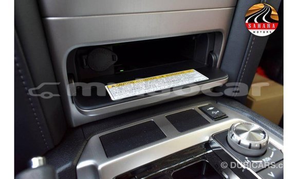 Acheter Import Voiture Toyota Land Cruiser Noir à Import - Dubai, Attapeu Province Acheter Import Voiture Toyota Land Cruiser Noir à Import - Dubai, Attapeu Province