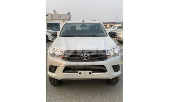 Acheter Import Voiture Toyota Hilux Blanc à Import - Dubai, Attapeu Province Acheter Import Voiture Toyota Hilux Blanc à Import - Dubai, Attapeu Province
