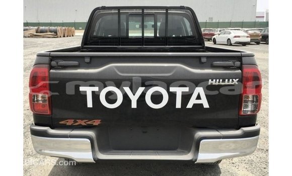 Buy Import Toyota Hilux Black Car in Import - Dubai in Attapeu Province Buy Import Toyota Hilux Black Car in Import - Dubai in Attapeu Province