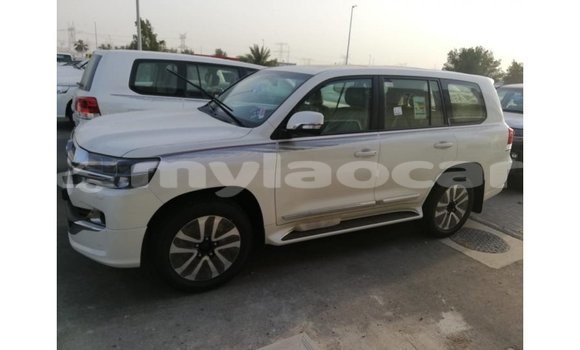 Buy Import Toyota Land Cruiser White Car in Import - Dubai in Attapeu Province Buy Import Toyota Land Cruiser White Car in Import - Dubai in Attapeu Province