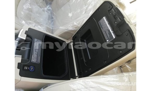 Buy Import Toyota Land Cruiser White Car in Import - Dubai in Attapeu Province Buy Import Toyota Land Cruiser White Car in Import - Dubai in Attapeu Province