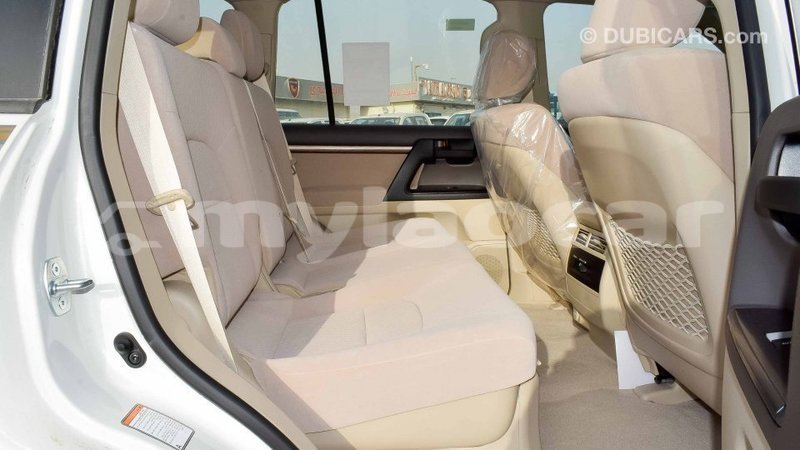 Big with watermark toyota land cruiser attapeu province import dubai 2044