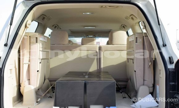 Buy Import Toyota Land Cruiser White Car in Import - Dubai in Attapeu Province Buy Import Toyota Land Cruiser White Car in Import - Dubai in Attapeu Province
