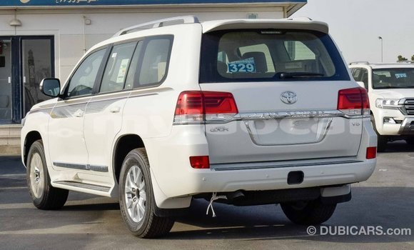 Buy Import Toyota Land Cruiser White Car in Import - Dubai in Attapeu Province Buy Import Toyota Land Cruiser White Car in Import - Dubai in Attapeu Province