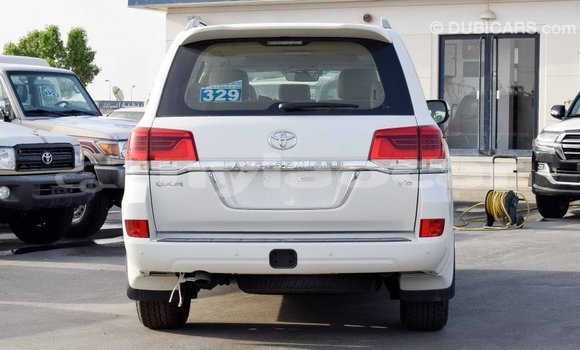 Buy Import Toyota Land Cruiser White Car in Import - Dubai in Attapeu Province Buy Import Toyota Land Cruiser White Car in Import - Dubai in Attapeu Province