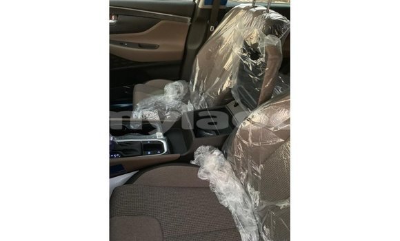 Buy Import Hyundai Santa Fe White Car in Import - Dubai in Attapeu Province Buy Import Hyundai Santa Fe White Car in Import - Dubai in Attapeu Province