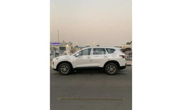 Buy Import Hyundai Santa Fe White Car in Import - Dubai in Attapeu Province Buy Import Hyundai Santa Fe White Car in Import - Dubai in Attapeu Province