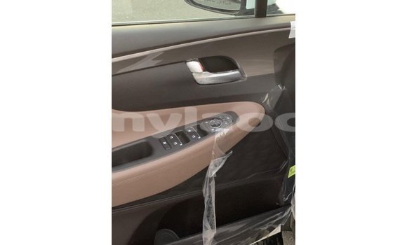 Buy Import Hyundai Santa Fe White Car in Import - Dubai in Attapeu Province Buy Import Hyundai Santa Fe White Car in Import - Dubai in Attapeu Province