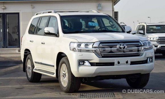 Buy Import Toyota Land Cruiser White Car in Import - Dubai in Attapeu Province Buy Import Toyota Land Cruiser White Car in Import - Dubai in Attapeu Province