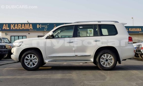 Buy Import Toyota Land Cruiser White Car in Import - Dubai in Attapeu Province Buy Import Toyota Land Cruiser White Car in Import - Dubai in Attapeu Province