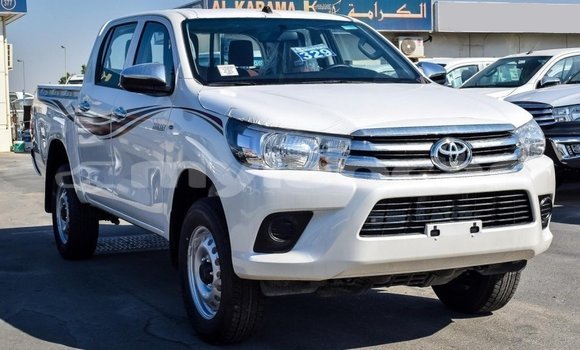 Buy Import Toyota Hilux White Car in Import - Dubai in Attapeu Province Buy Import Toyota Hilux White Car in Import - Dubai in Attapeu Province