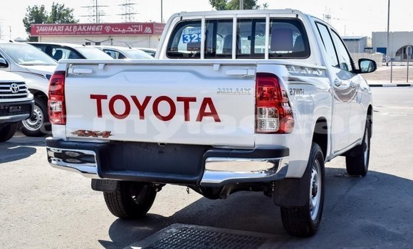 Buy Import Toyota Hilux White Car in Import - Dubai in Attapeu Province Buy Import Toyota Hilux White Car in Import - Dubai in Attapeu Province