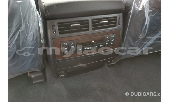 Buy Import Toyota Land Cruiser White Car in Import - Dubai in Attapeu Province Buy Import Toyota Land Cruiser White Car in Import - Dubai in Attapeu Province