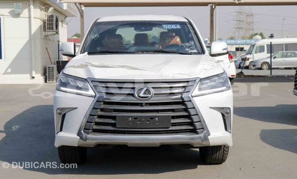 Acheter Import Voiture Lexus LX Blanc à Import - Dubai, Attapeu Province Acheter Import Voiture Lexus LX Blanc à Import - Dubai, Attapeu Province
