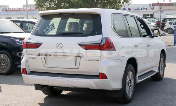 Acheter Import Voiture Lexus LX Blanc à Import - Dubai, Attapeu Province Acheter Import Voiture Lexus LX Blanc à Import - Dubai, Attapeu Province