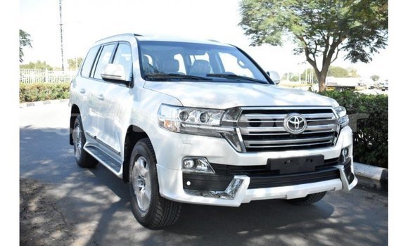 Buy Import Toyota Land Cruiser White Car in Import - Dubai in Attapeu Province Buy Import Toyota Land Cruiser White Car in Import - Dubai in Attapeu Province