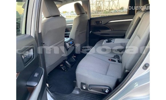 Buy Import Toyota Highlander Other Car in Import - Dubai in Attapeu Province Buy Import Toyota Highlander Other Car in Import - Dubai in Attapeu Province