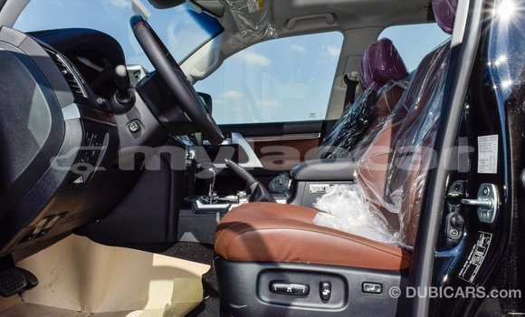 Acheter Import Voiture Toyota Land Cruiser Noir à Import - Dubai, Attapeu Province Acheter Import Voiture Toyota Land Cruiser Noir à Import - Dubai, Attapeu Province
