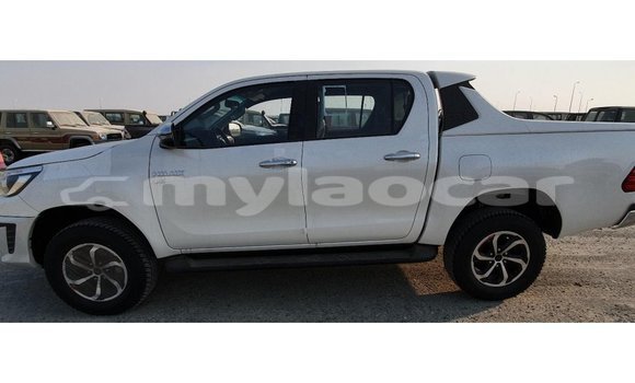 Buy Import Toyota Hilux White Car in Import - Dubai in Attapeu Province Buy Import Toyota Hilux White Car in Import - Dubai in Attapeu Province
