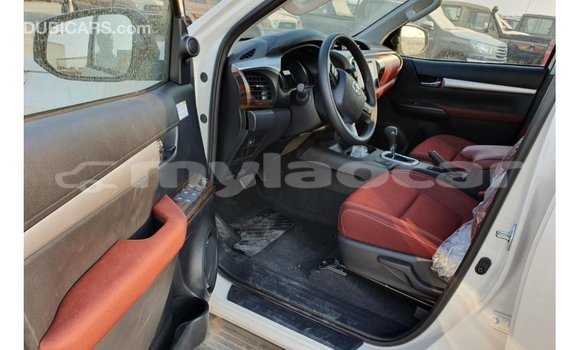 Buy Import Toyota Hilux White Car in Import - Dubai in Attapeu Province Buy Import Toyota Hilux White Car in Import - Dubai in Attapeu Province
