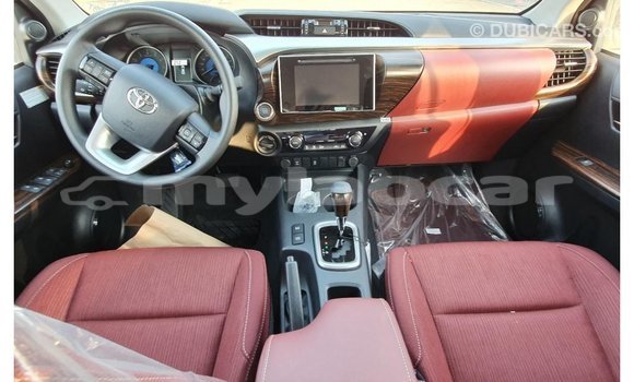 Buy Import Toyota Hilux White Car in Import - Dubai in Attapeu Province Buy Import Toyota Hilux White Car in Import - Dubai in Attapeu Province