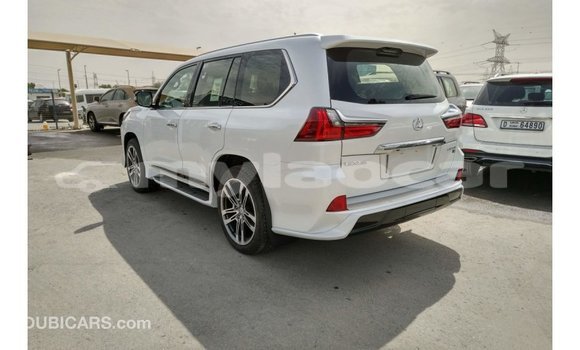 ຊື້ ການ ນຳ ເຂົ້າ Lexus LX White ລົດ ໃນ Import - Dubai ໃນ Attapeu Province ຊື້ ການ ນຳ ເຂົ້າ Lexus LX White ລົດ ໃນ Import - Dubai ໃນ Attapeu Province