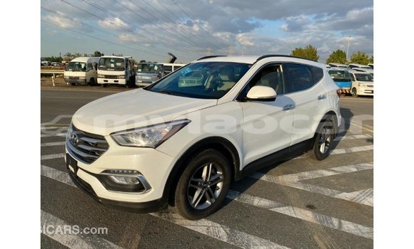 Buy Import Hyundai Santa Fe White Car in Import - Dubai in Attapeu Province Buy Import Hyundai Santa Fe White Car in Import - Dubai in Attapeu Province