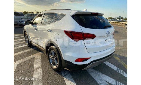 Buy Import Hyundai Santa Fe White Car in Import - Dubai in Attapeu Province Buy Import Hyundai Santa Fe White Car in Import - Dubai in Attapeu Province