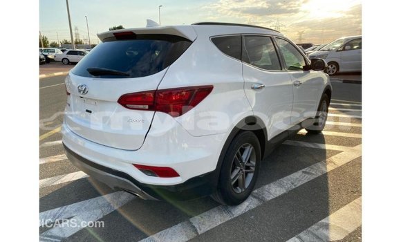Buy Import Hyundai Santa Fe White Car in Import - Dubai in Attapeu Province Buy Import Hyundai Santa Fe White Car in Import - Dubai in Attapeu Province