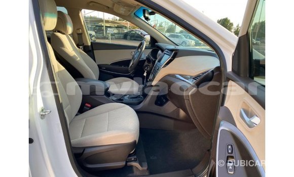 Buy Import Hyundai Santa Fe White Car in Import - Dubai in Attapeu Province Buy Import Hyundai Santa Fe White Car in Import - Dubai in Attapeu Province