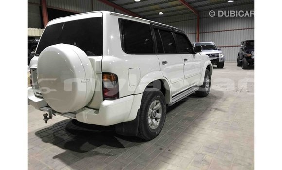 Buy Import Nissan Patrol White Car in Import - Dubai in Attapeu Province Buy Import Nissan Patrol White Car in Import - Dubai in Attapeu Province
