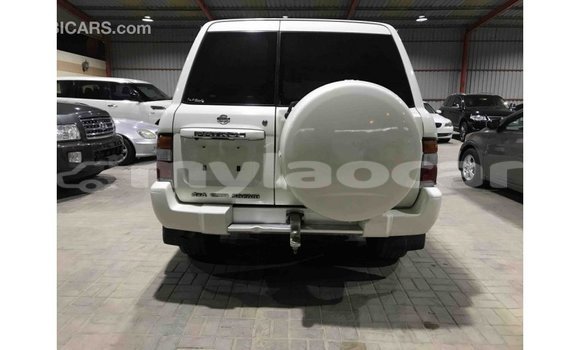 Buy Import Nissan Patrol White Car in Import - Dubai in Attapeu Province Buy Import Nissan Patrol White Car in Import - Dubai in Attapeu Province