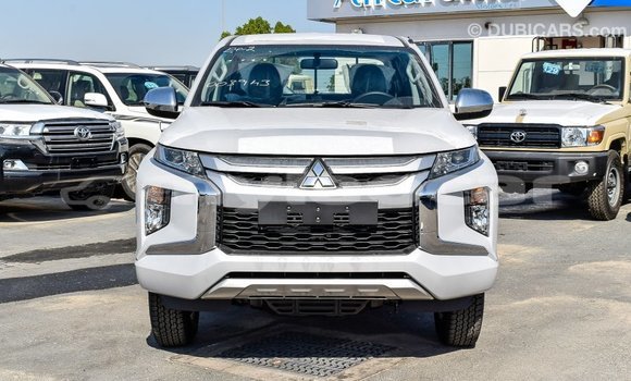 Buy Import Mitsubishi L200 White Car in Import - Dubai in Attapeu Province Buy Import Mitsubishi L200 White Car in Import - Dubai in Attapeu Province