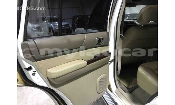 Buy Import Nissan Patrol White Car in Import - Dubai in Attapeu Province Buy Import Nissan Patrol White Car in Import - Dubai in Attapeu Province