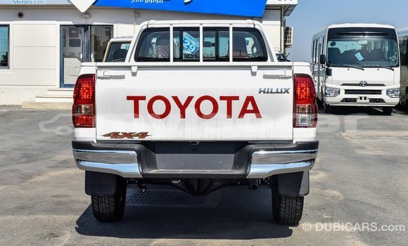Buy Import Toyota Hilux White Car in Import - Dubai in Attapeu Province Buy Import Toyota Hilux White Car in Import - Dubai in Attapeu Province