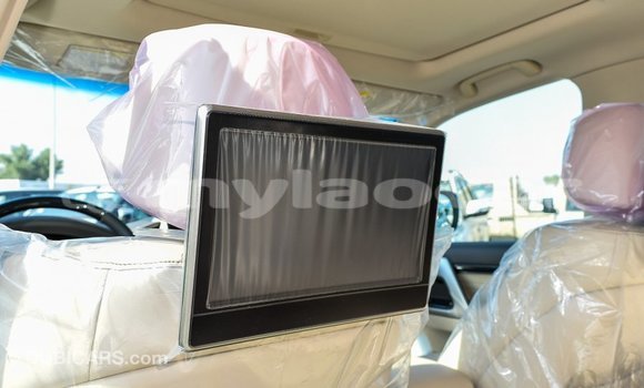 Buy Import Toyota Land Cruiser White Car in Import - Dubai in Attapeu Province Buy Import Toyota Land Cruiser White Car in Import - Dubai in Attapeu Province