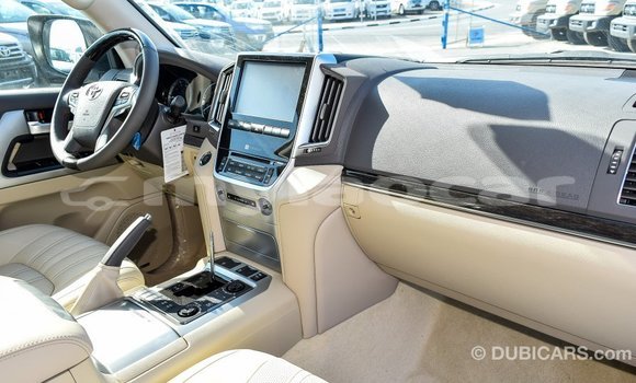 Buy Import Toyota Land Cruiser White Car in Import - Dubai in Attapeu Province Buy Import Toyota Land Cruiser White Car in Import - Dubai in Attapeu Province