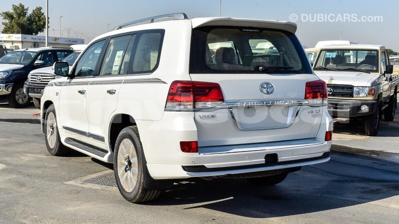 Big with watermark toyota land cruiser attapeu province import dubai 2140