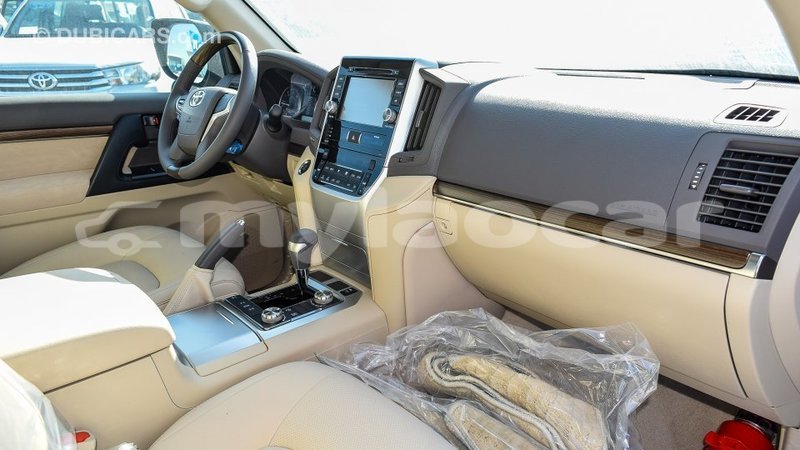 Big with watermark toyota land cruiser attapeu province import dubai 2141