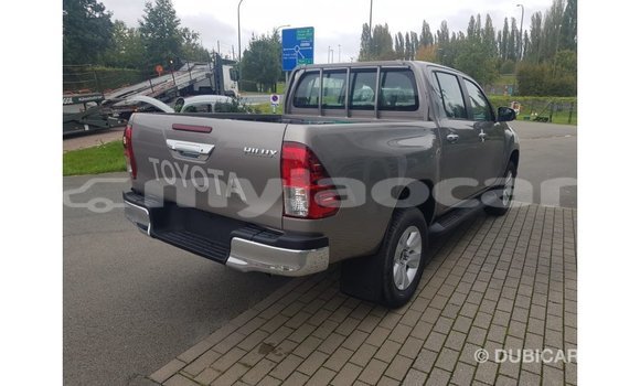 Buy Import Toyota Hilux Other Car in Import - Dubai in Attapeu Province Buy Import Toyota Hilux Other Car in Import - Dubai in Attapeu Province