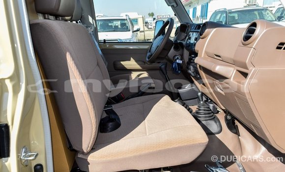 Buy Import Toyota Land Cruiser Beige Car in Import - Dubai in Attapeu Province Buy Import Toyota Land Cruiser Beige Car in Import - Dubai in Attapeu Province