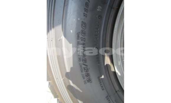 Buy Import Toyota Land Cruiser White Car in Import - Dubai in Attapeu Province Buy Import Toyota Land Cruiser White Car in Import - Dubai in Attapeu Province